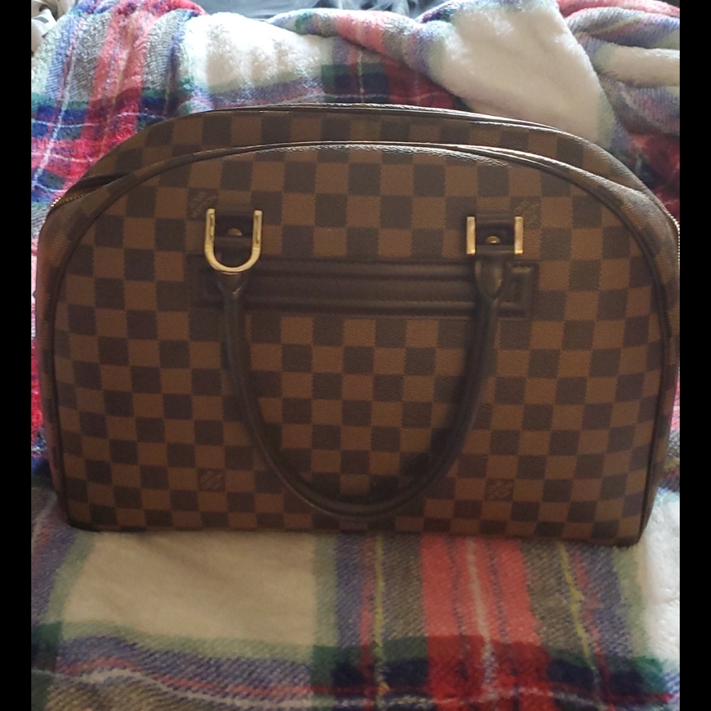 Loui Vuitton Nolita Handbag Damier